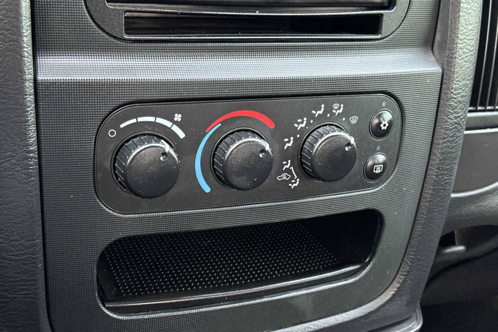 2004 Dodge Ram 2500 SLT