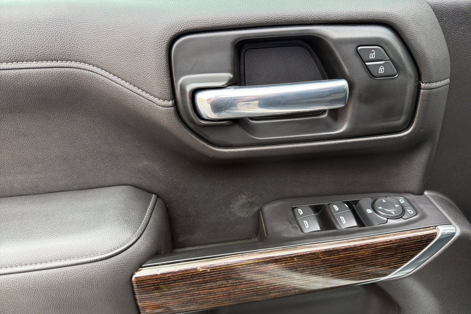 2021 GMC Sierra 1500 SLE
