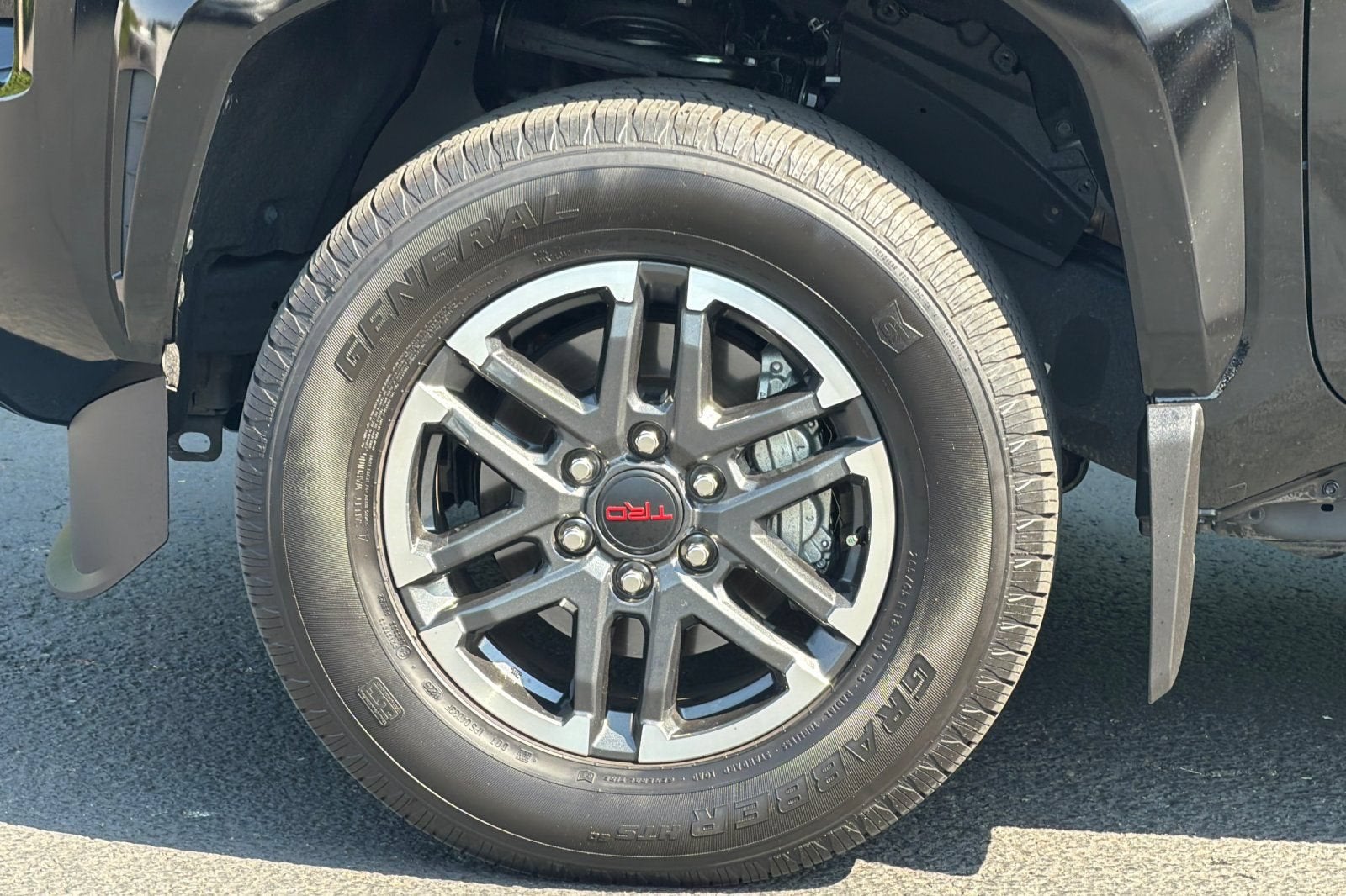 2025 Toyota Tacoma 4WD SR
