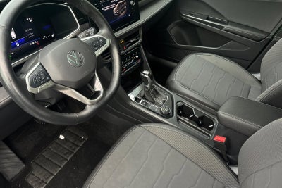 2025 Volkswagen Taos SE Black