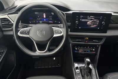 2025 Volkswagen Taos SE Black