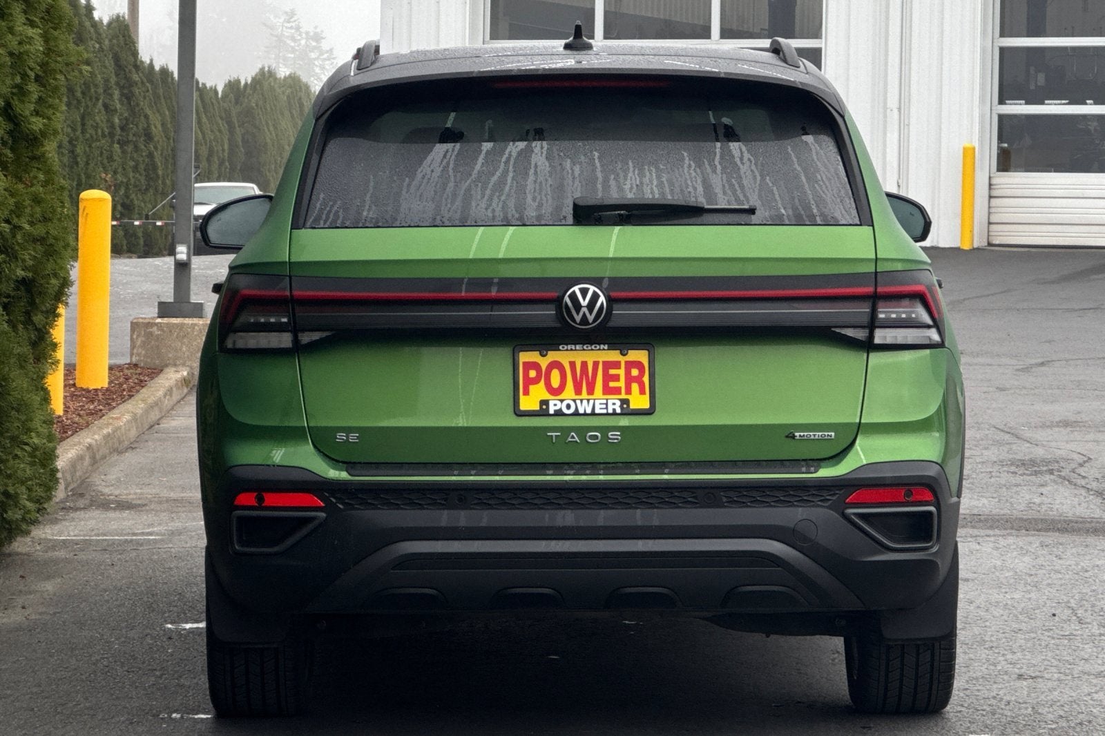 2025 Volkswagen Taos SE Black