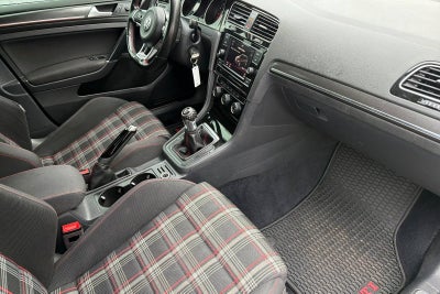 2018 Volkswagen Golf GTI S