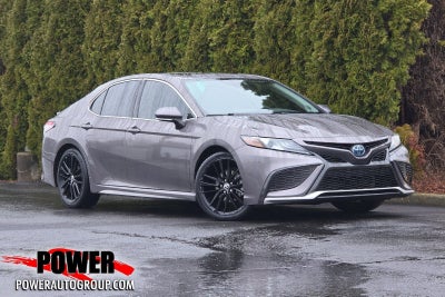 2022 Toyota Camry Hybrid XSE