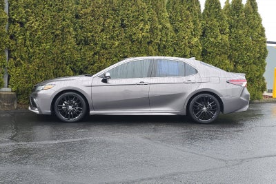 2022 Toyota Camry Hybrid XSE