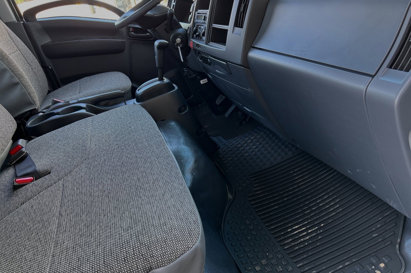 2025 Chevrolet Low Cab Forward 4500 Base