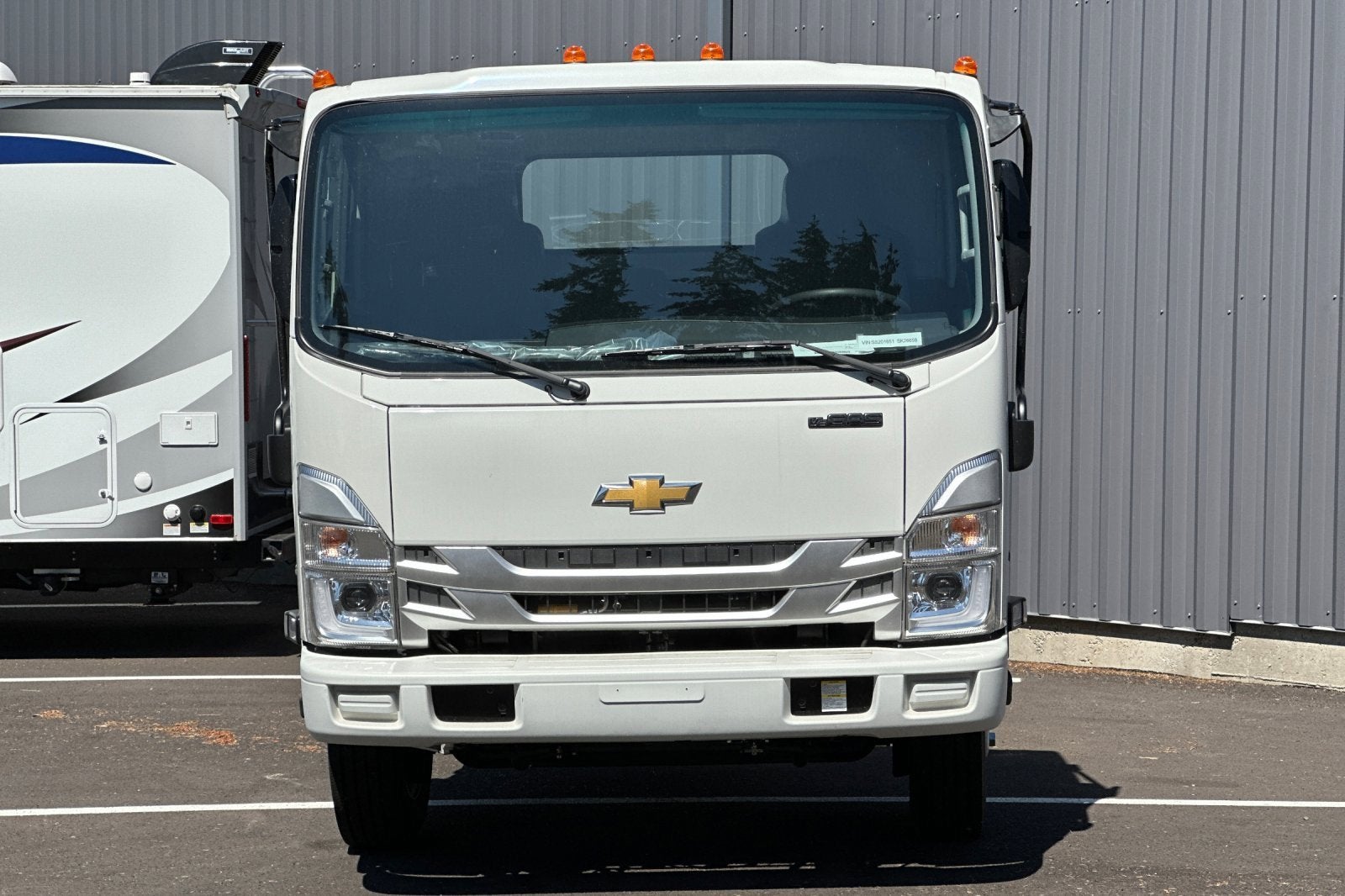2025 Chevrolet Low Cab Forward 4500 Base