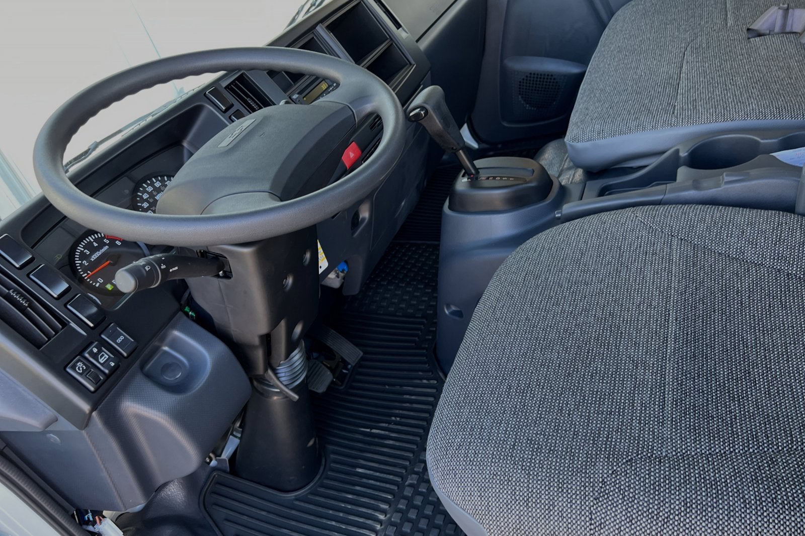 2025 Chevrolet Low Cab Forward 4500 Base