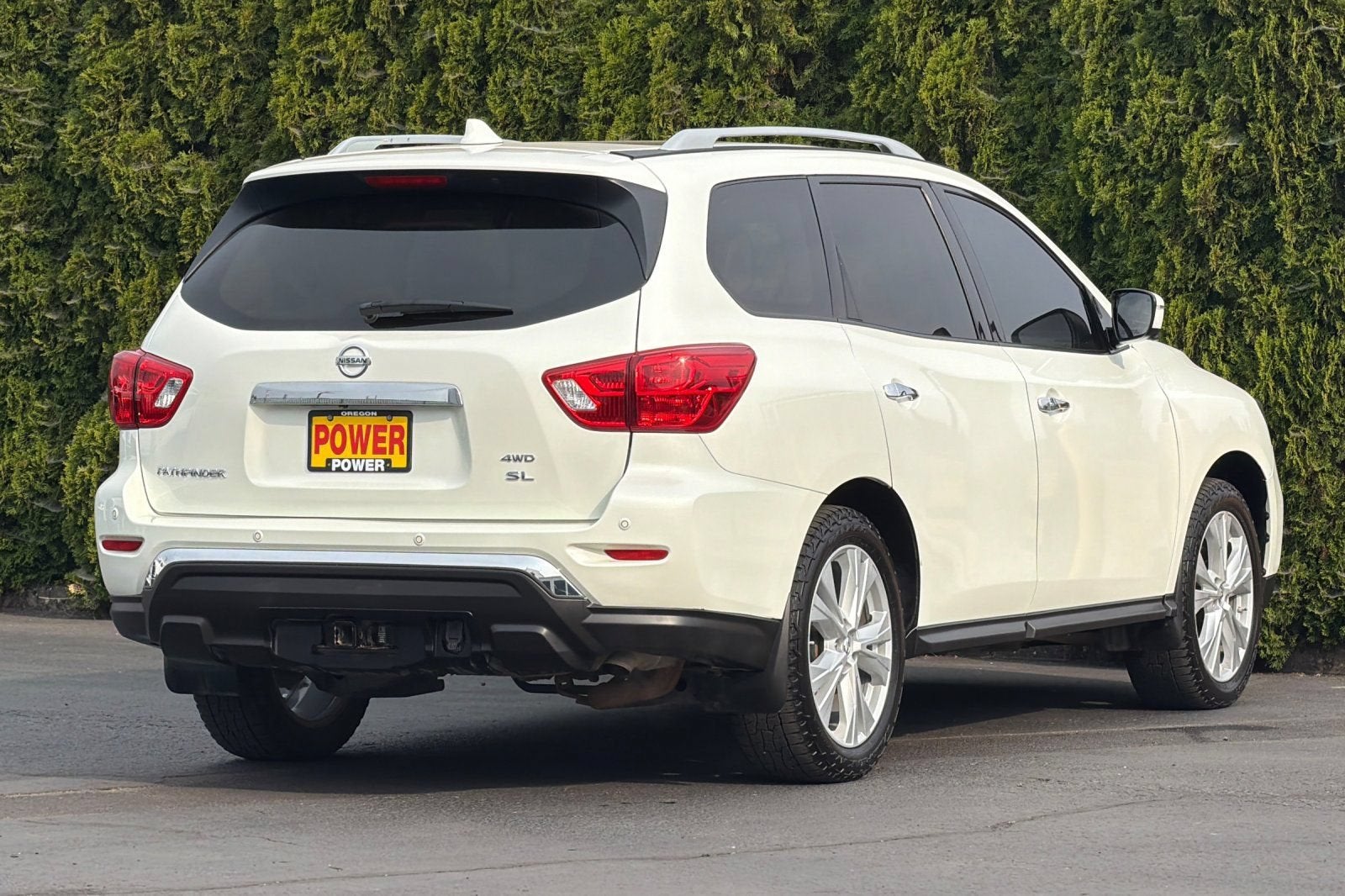 2019 Nissan Pathfinder SL