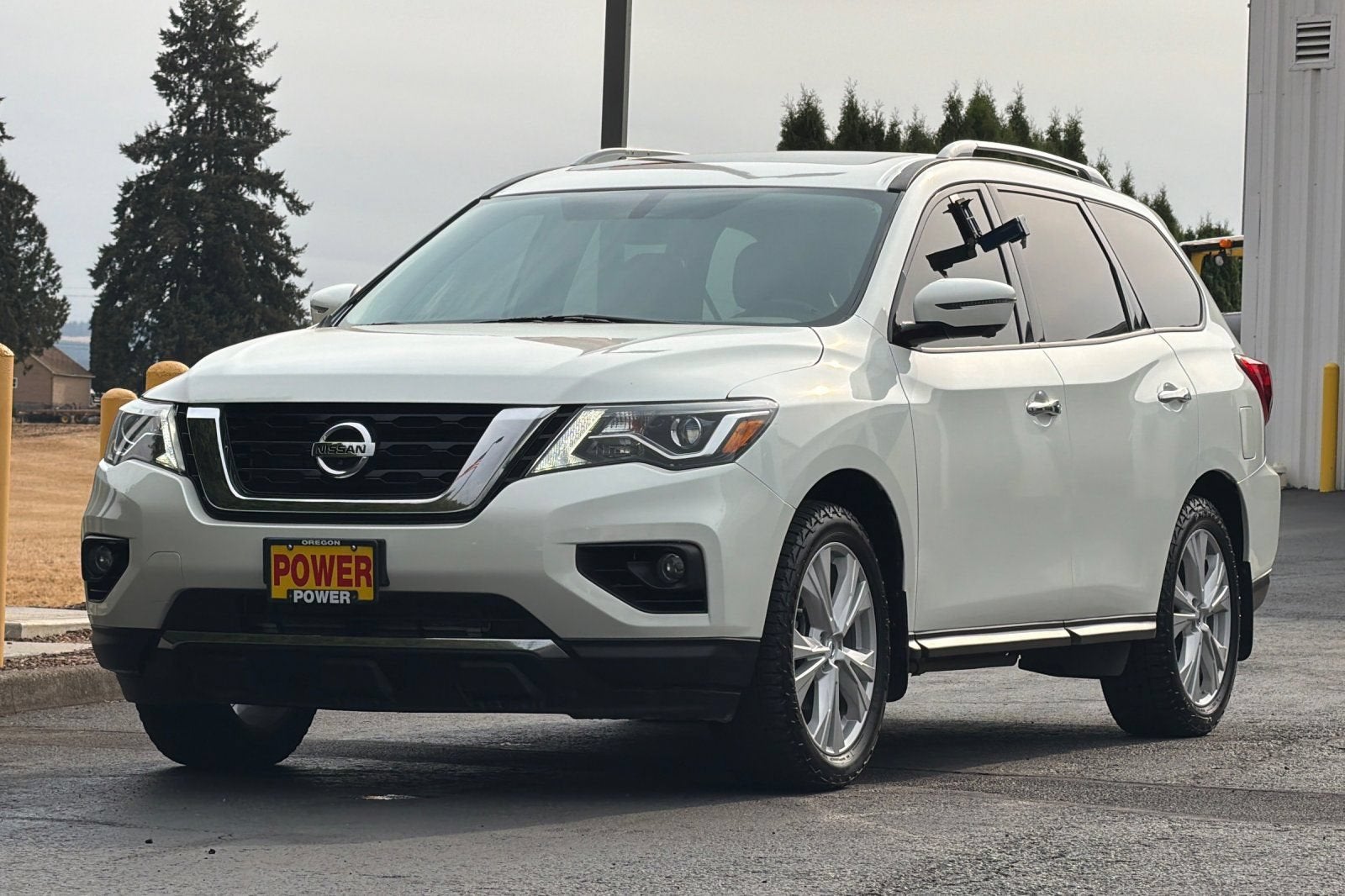 2019 Nissan Pathfinder SL