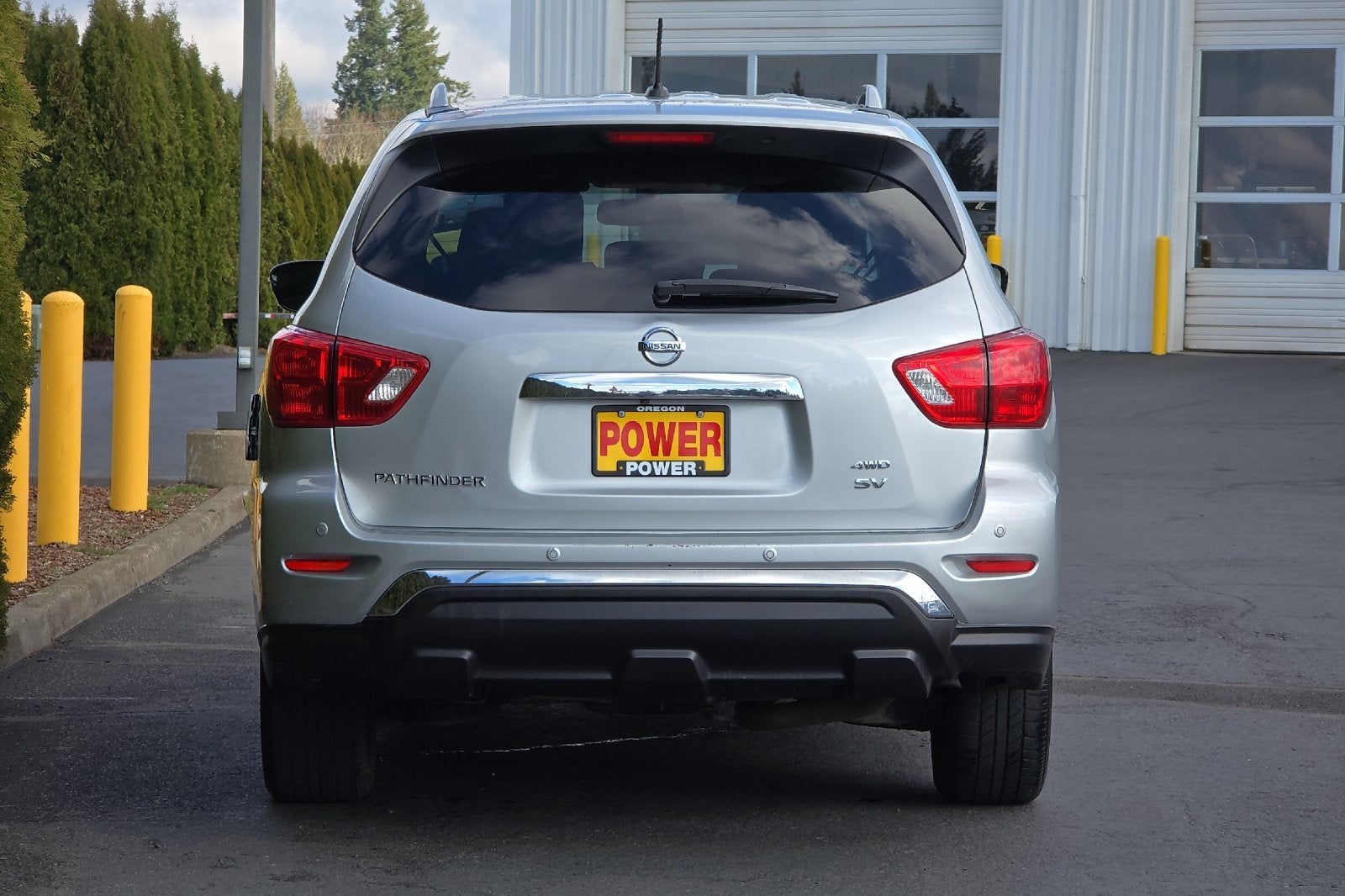 2017 Nissan Pathfinder SV