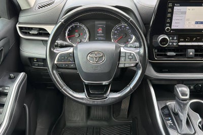2020 Toyota Highlander LE