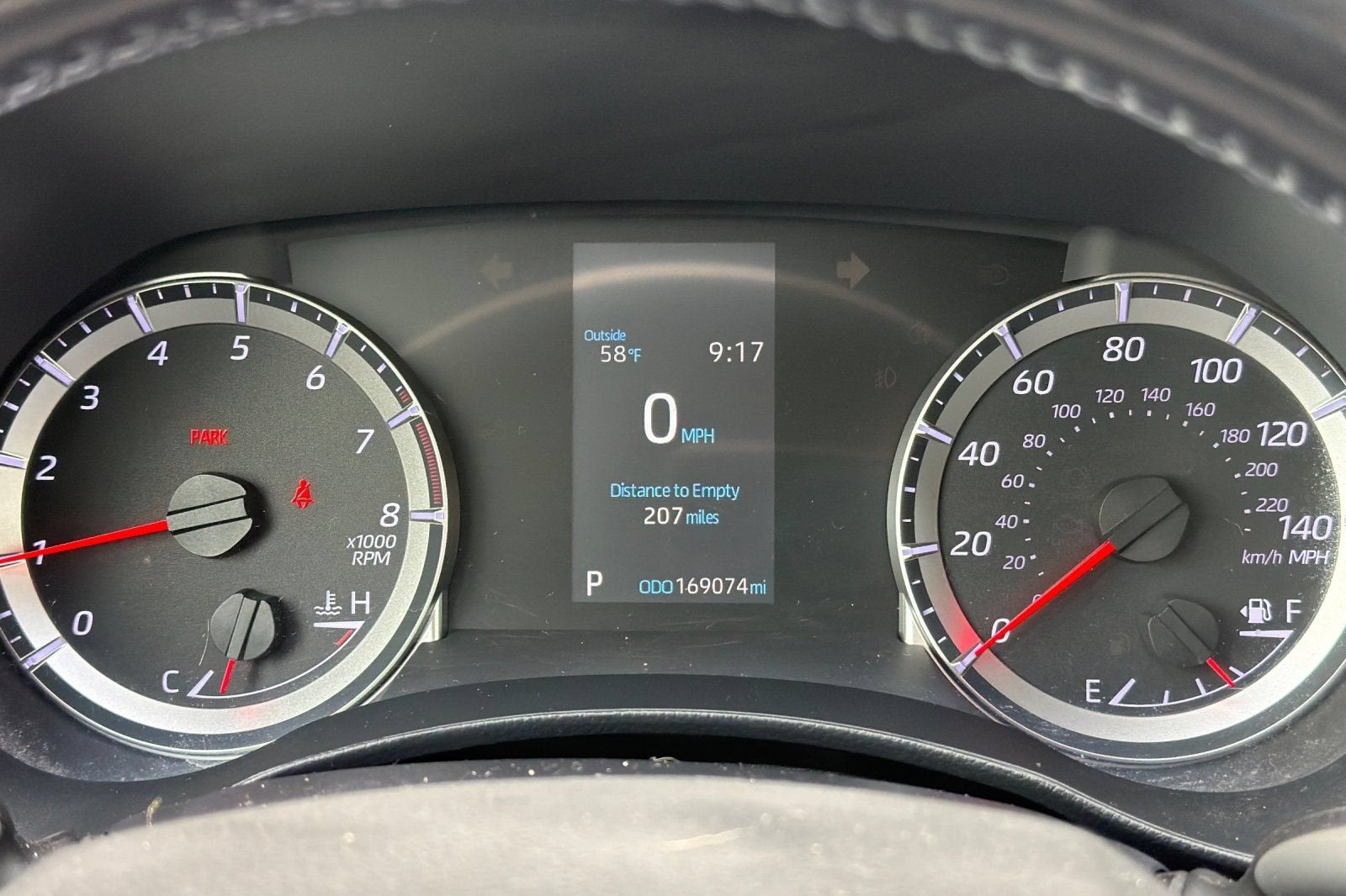 2020 Toyota Highlander LE
