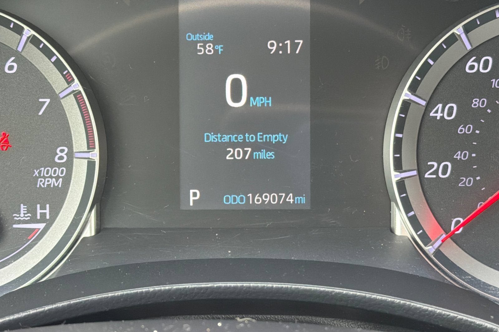 2020 Toyota Highlander LE