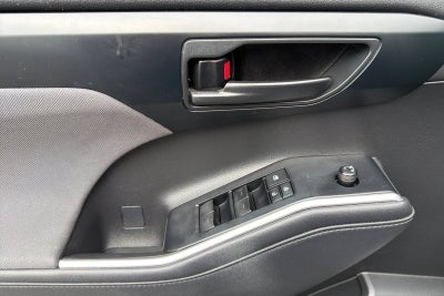 2020 Toyota Highlander LE