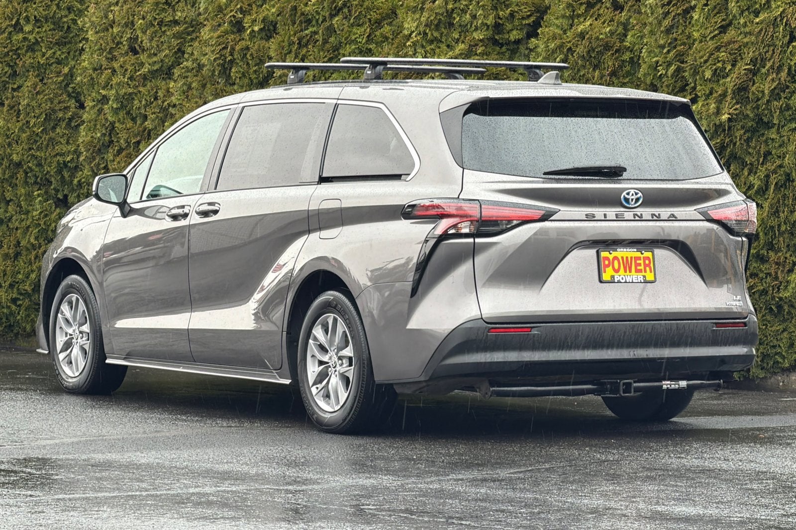 2022 Toyota Sienna LE