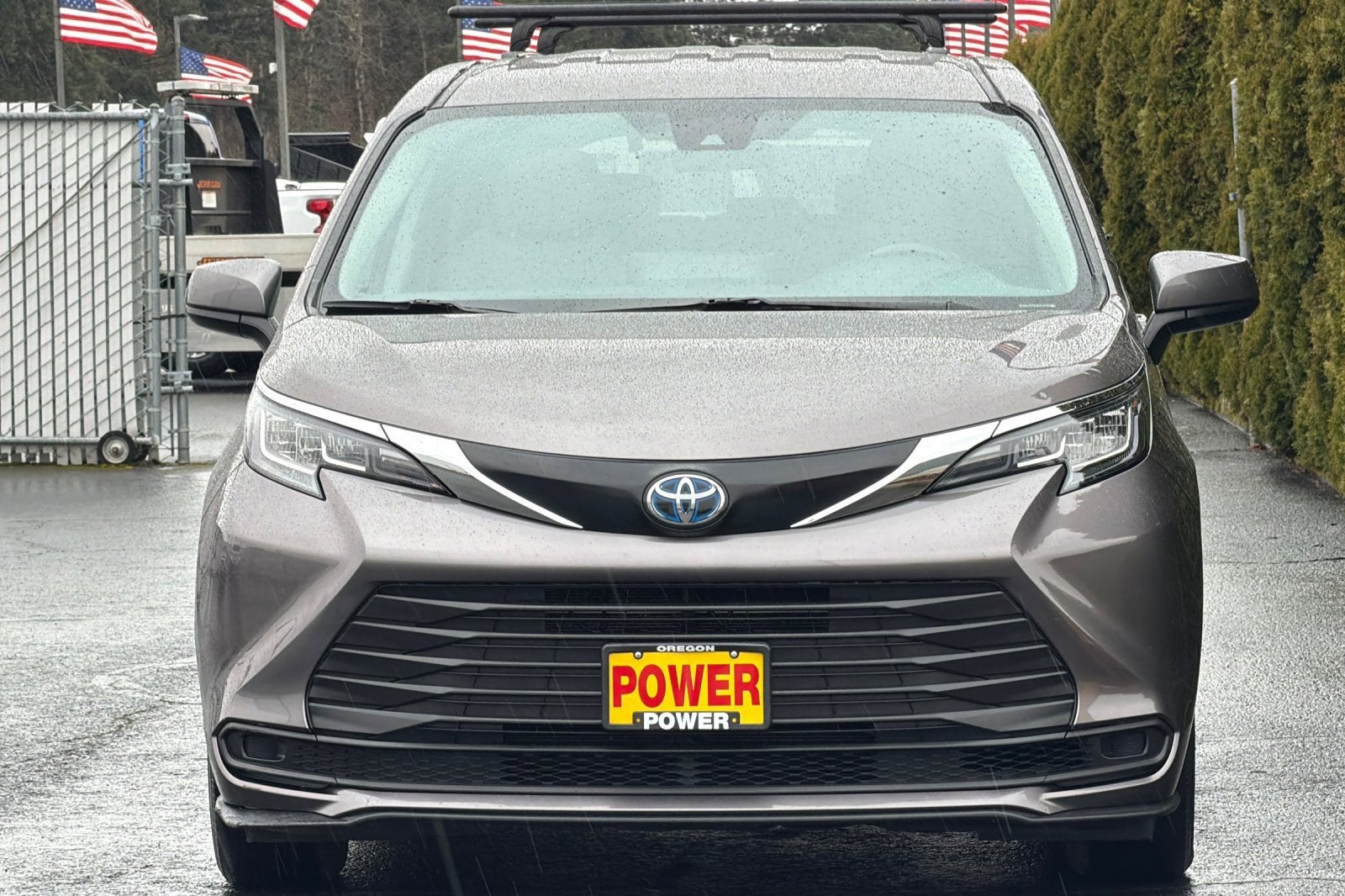 2022 Toyota Sienna LE
