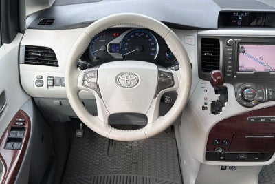 2012 Toyota Sienna XLE AAS