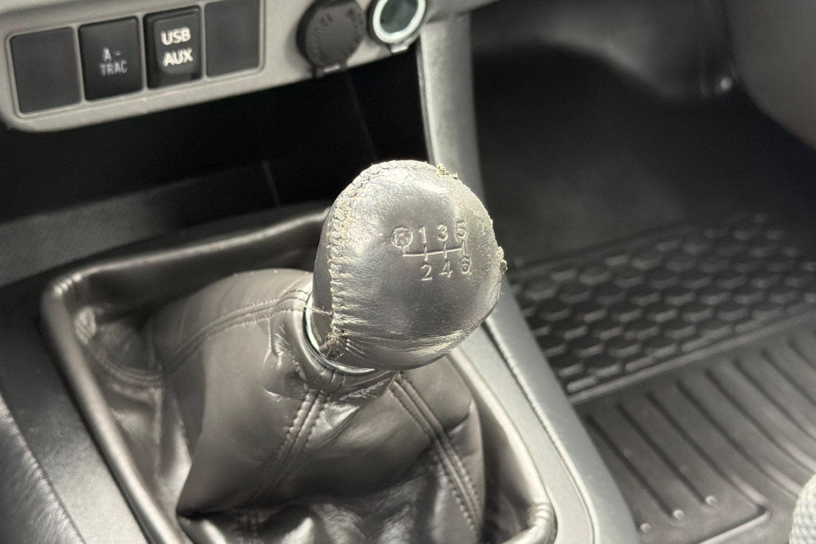 2014 Toyota Tacoma DBL CAB 4WD V6 MT