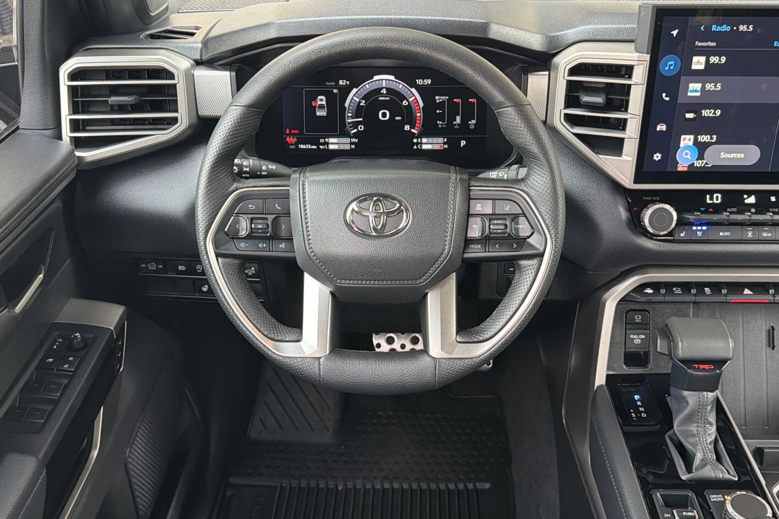 2025 Toyota Tundra 4WD SR5