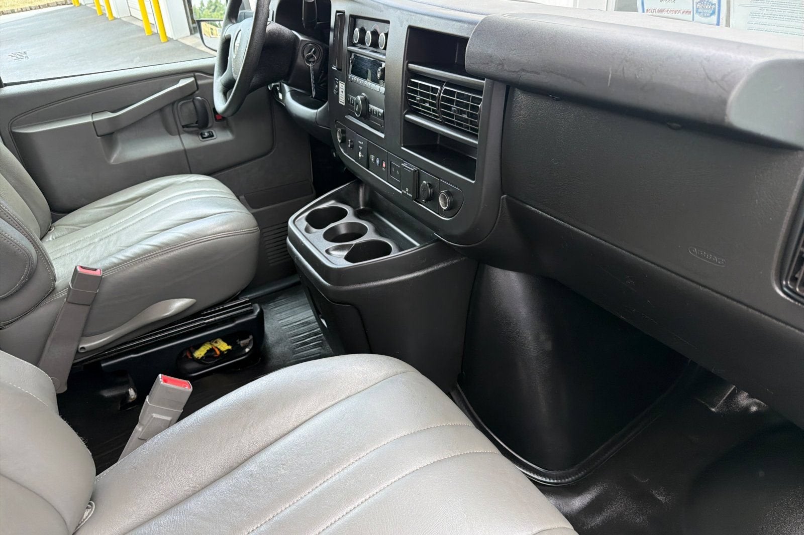 2021 GMC Savana Cutaway 3500 VAN 177" RWD