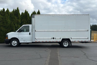 2021 GMC Savana Cutaway 3500 VAN 177" RWD