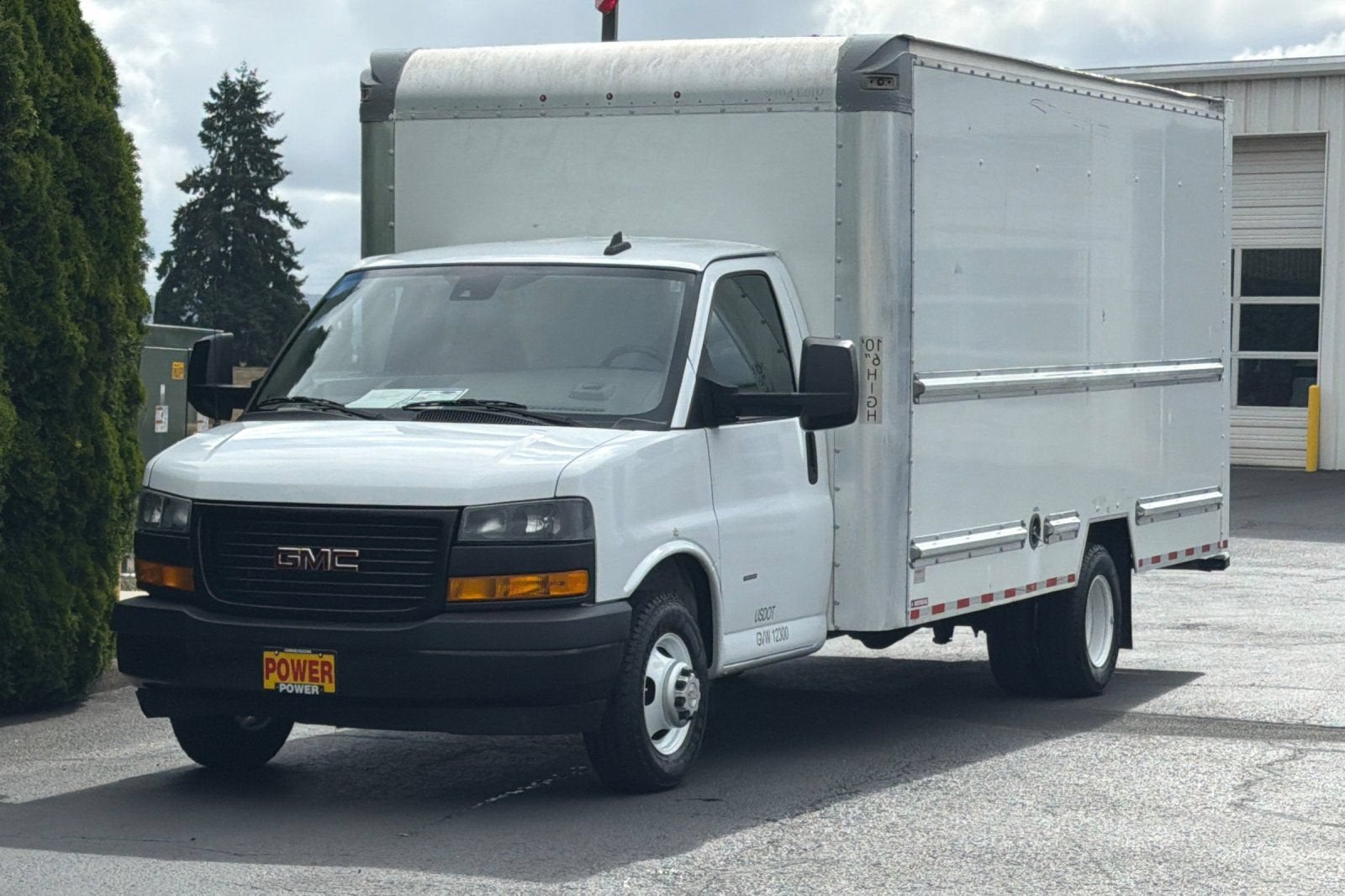 2021 GMC Savana Cutaway 3500 VAN 177" RWD