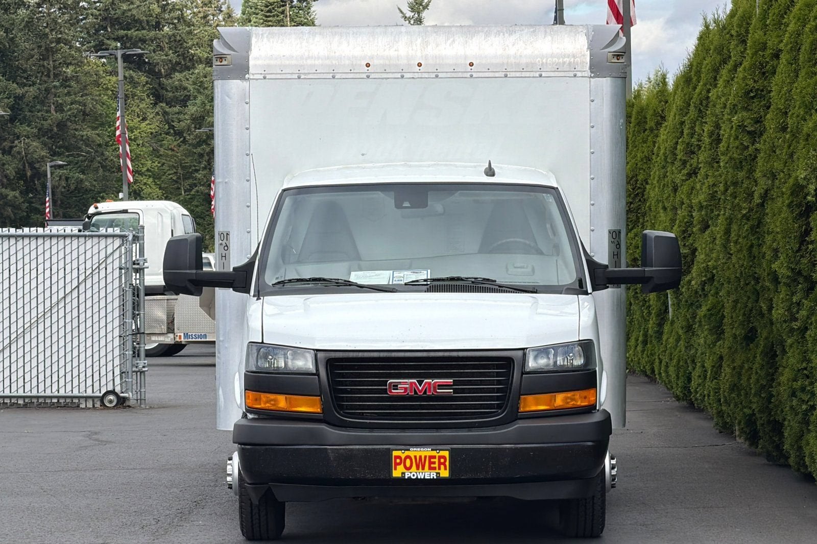 2021 GMC Savana Cutaway 3500 VAN 177" RWD