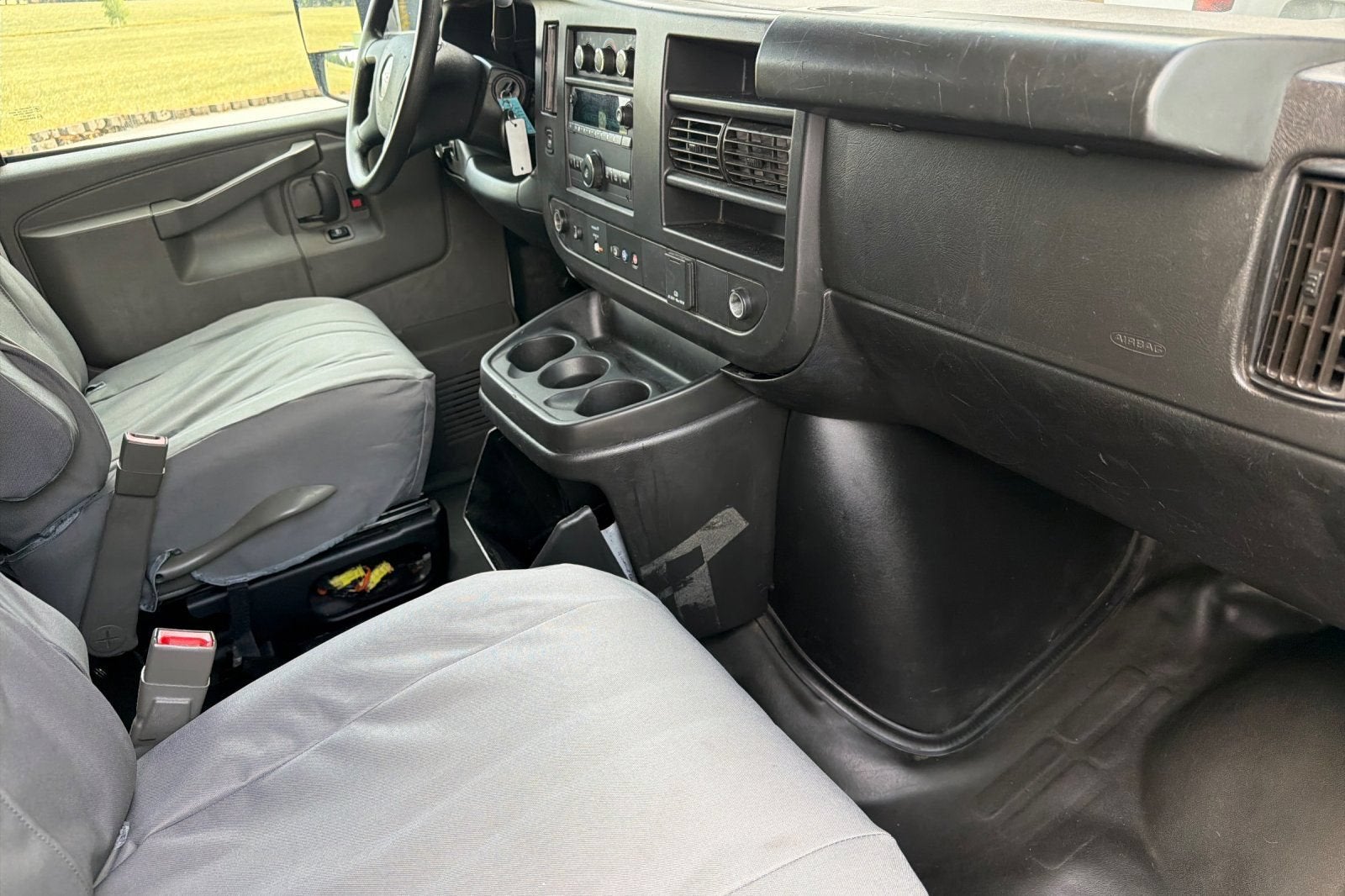 2022 GMC Savana Cutaway 3500 Gas