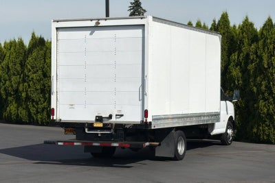 2022 GMC Savana Cutaway 3500 Gas