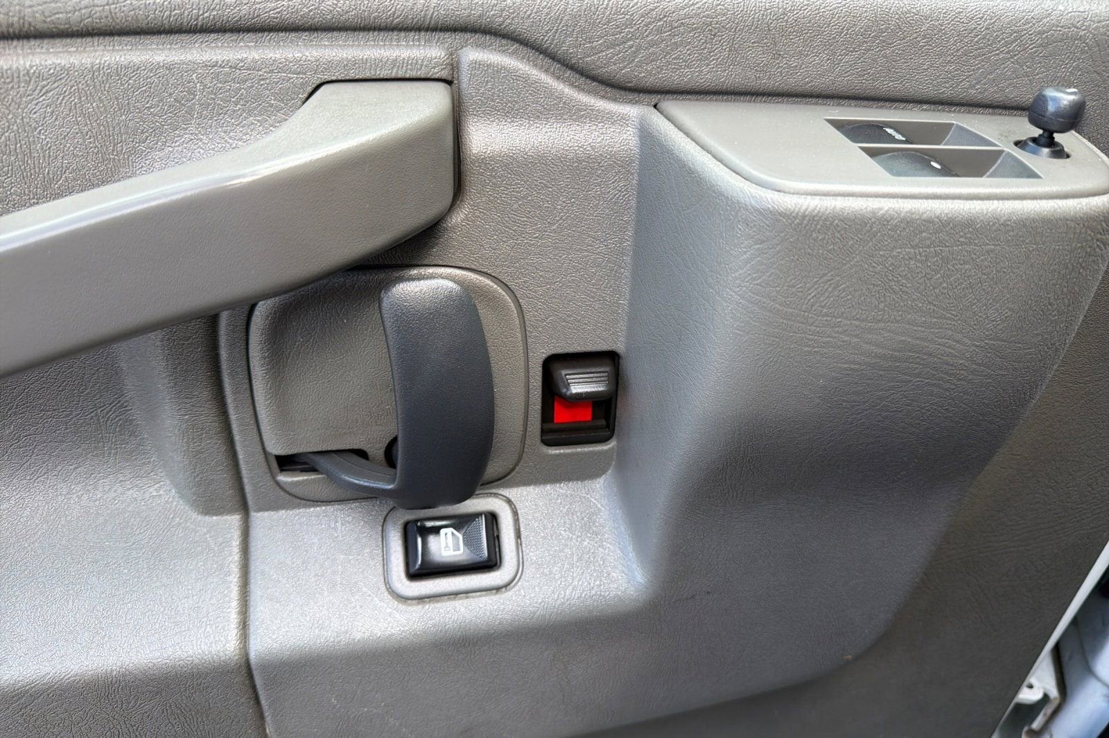 2022 GMC Savana Cutaway 3500 Gas