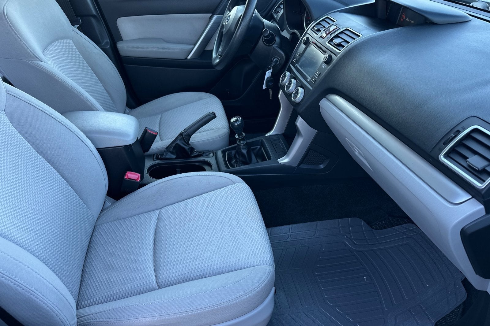 2016 Subaru Forester 2.5i