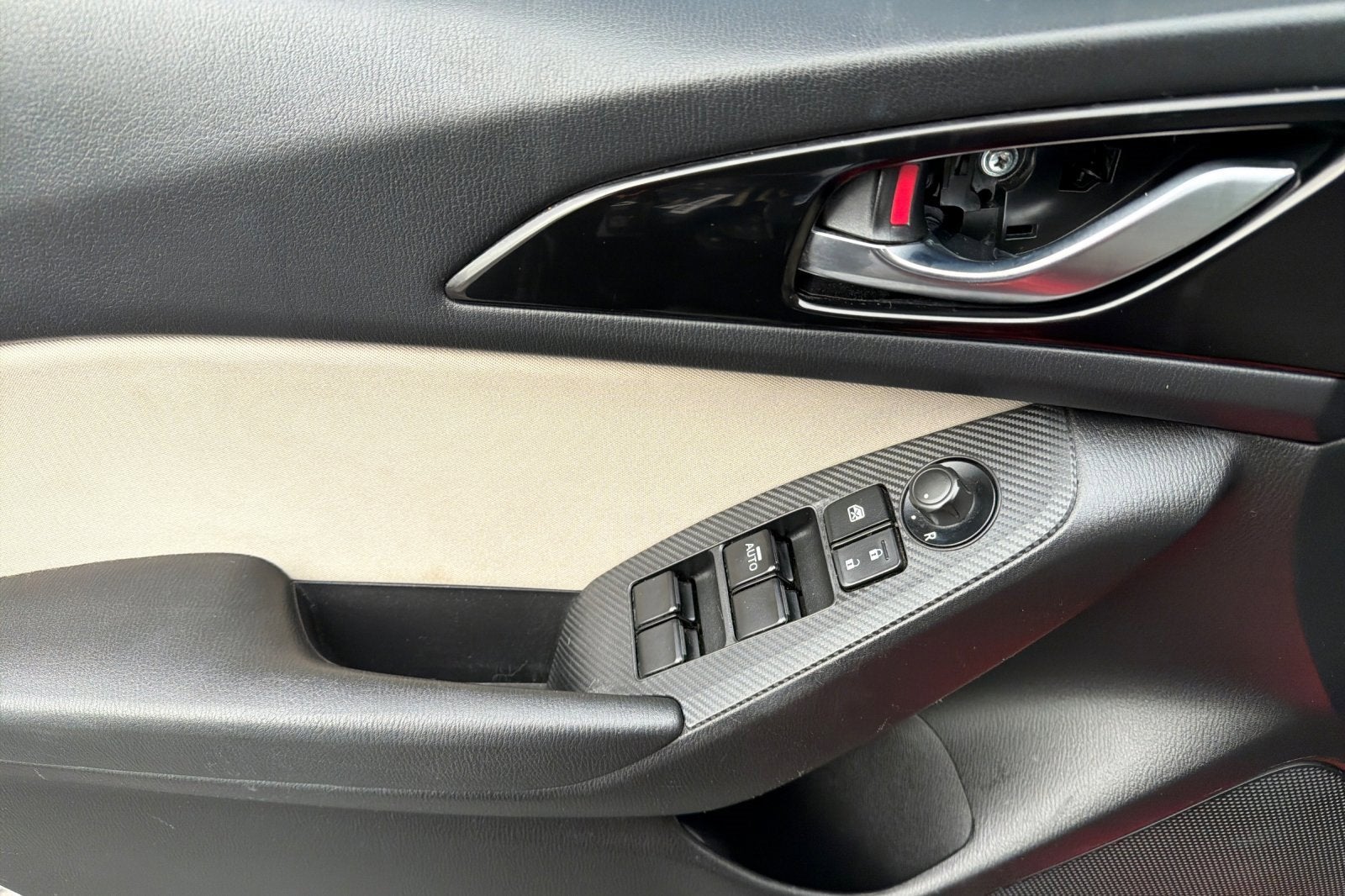 2015 Mazda Mazda3 i Sport