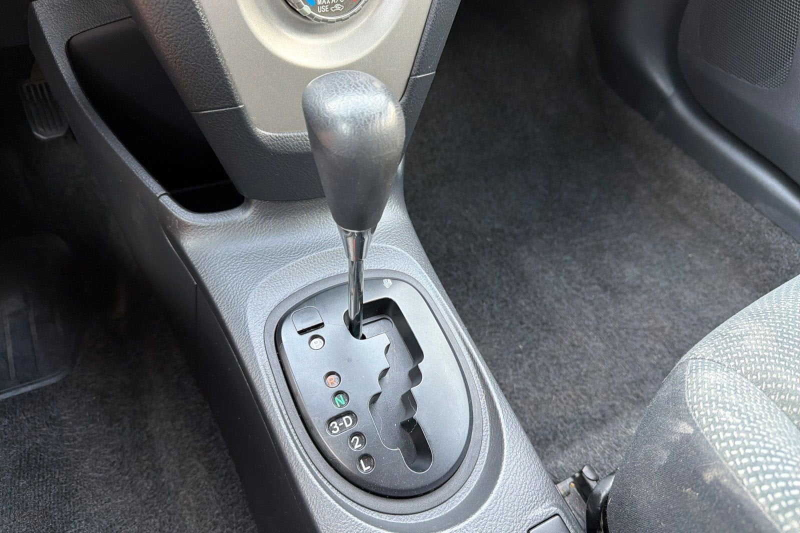 2012 Toyota Yaris 4DR SDN AUTO (NAT