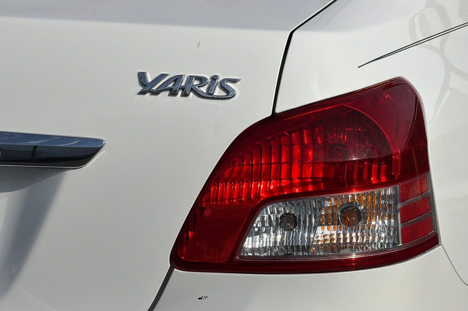 2012 Toyota Yaris 4DR SDN AUTO (NAT