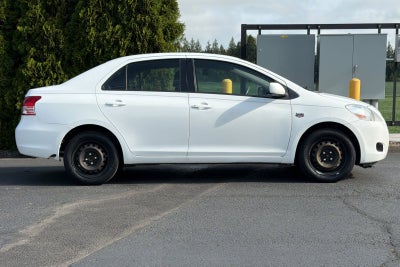 2012 Toyota Yaris 4DR SDN AUTO (NAT