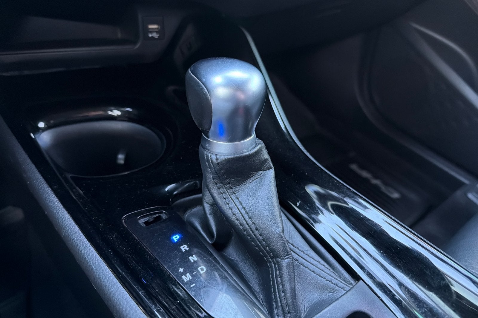 2020 Toyota C-HR LE