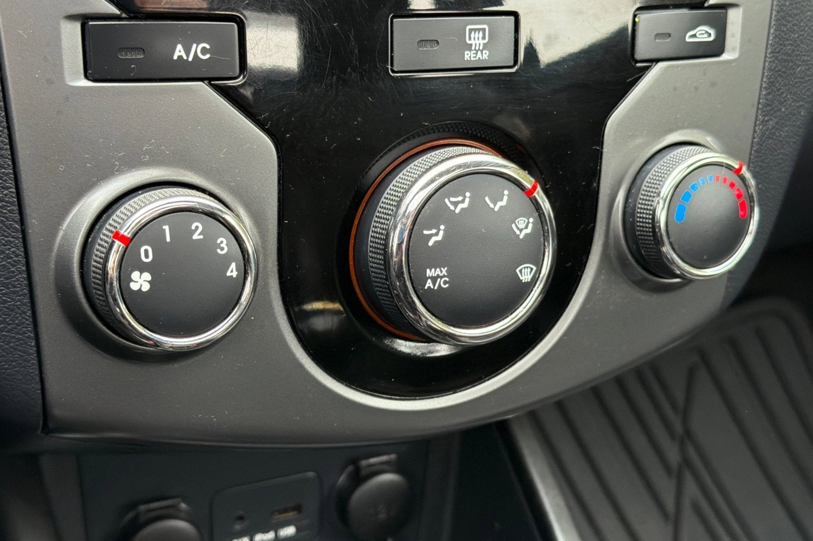 2010 Kia Forte Koup SX