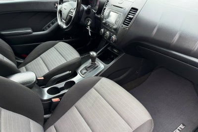 2016 Kia Forte 5-Door EX