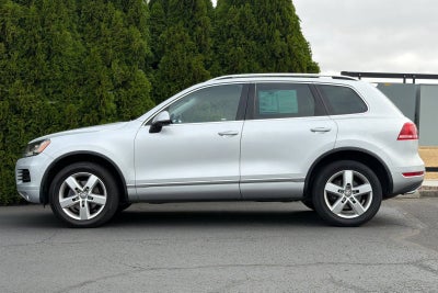 2012 Volkswagen Touareg Sport