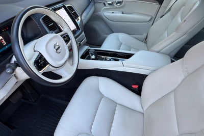 2023 Volvo XC90 Plus