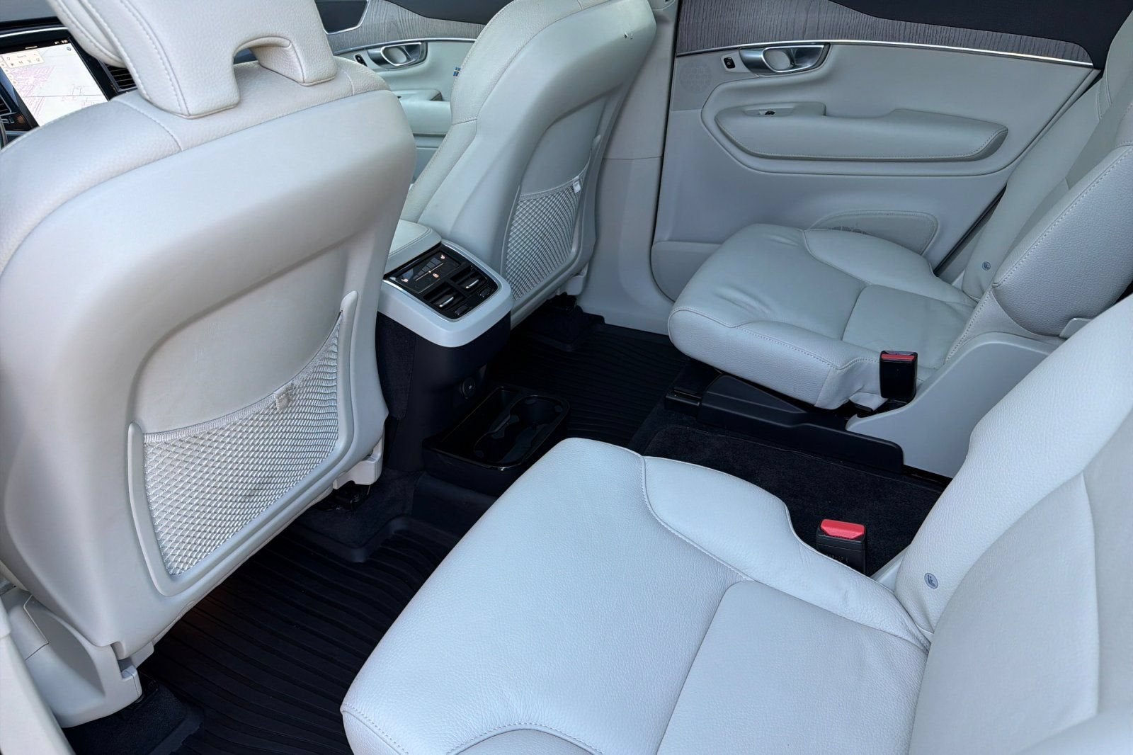 2023 Volvo XC90 Plus