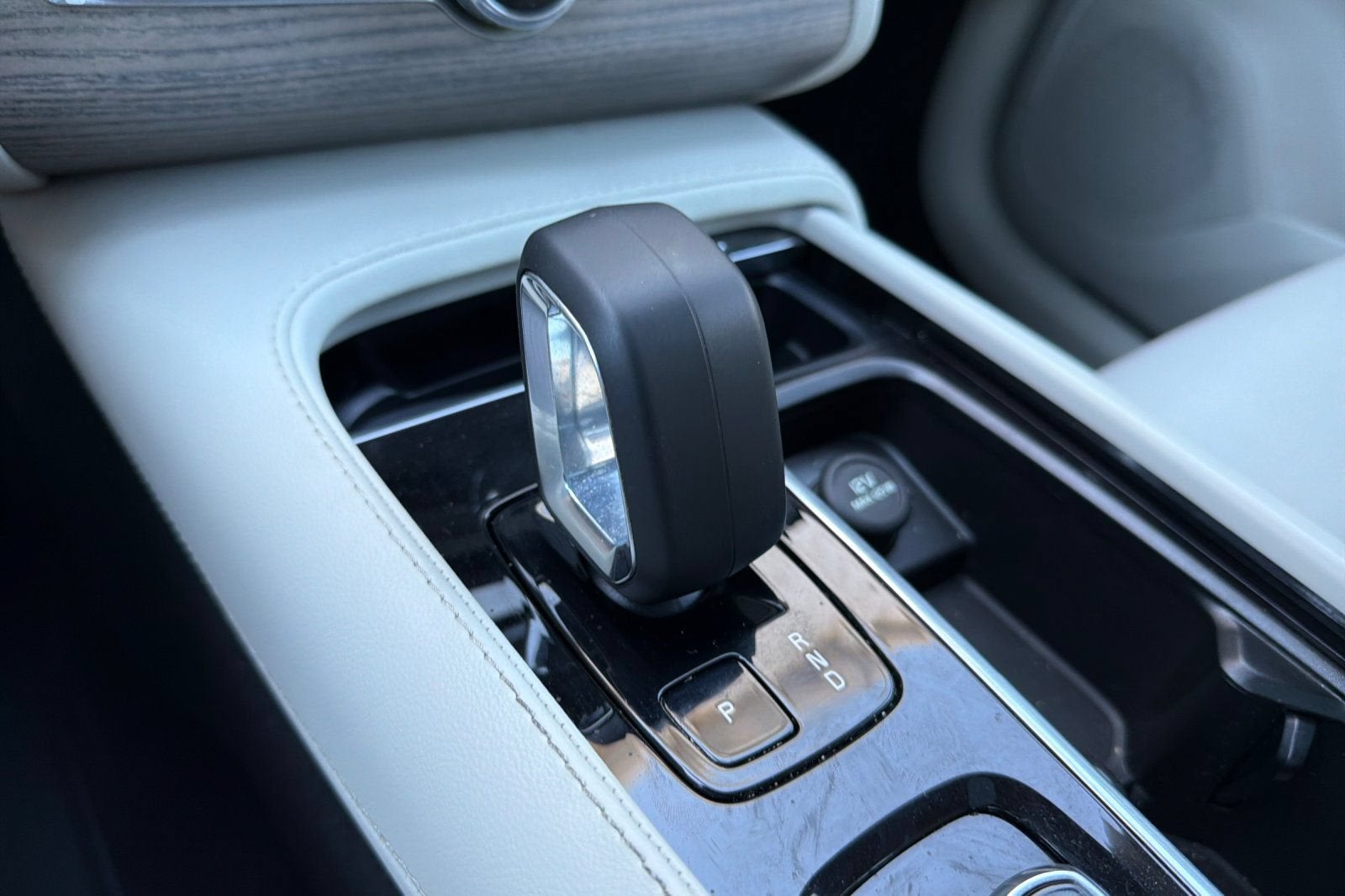 2023 Volvo XC90 Plus
