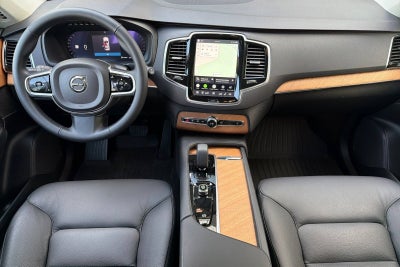 2024 Volvo XC90 Plus Bright Theme