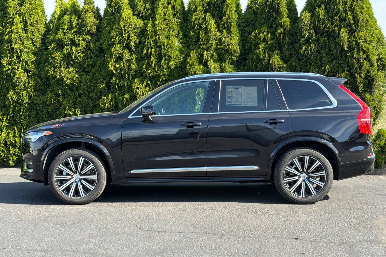 2024 Volvo XC90 Plus Bright Theme