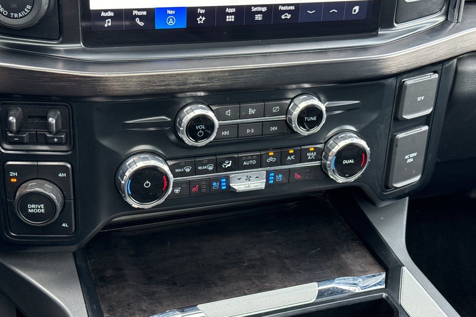 2023 Ford Super Duty F-350SD Lariat
