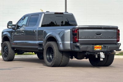 2023 Ford Super Duty F-350SD Lariat