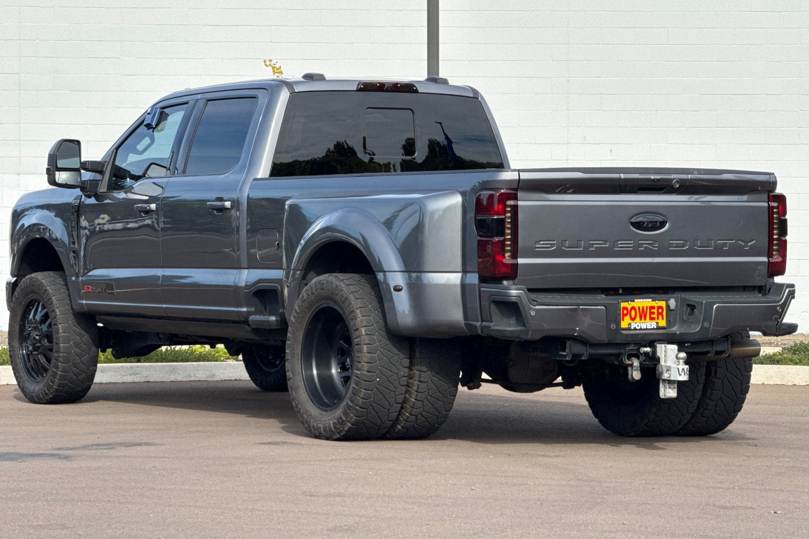 2023 Ford Super Duty F-350SD Lariat
