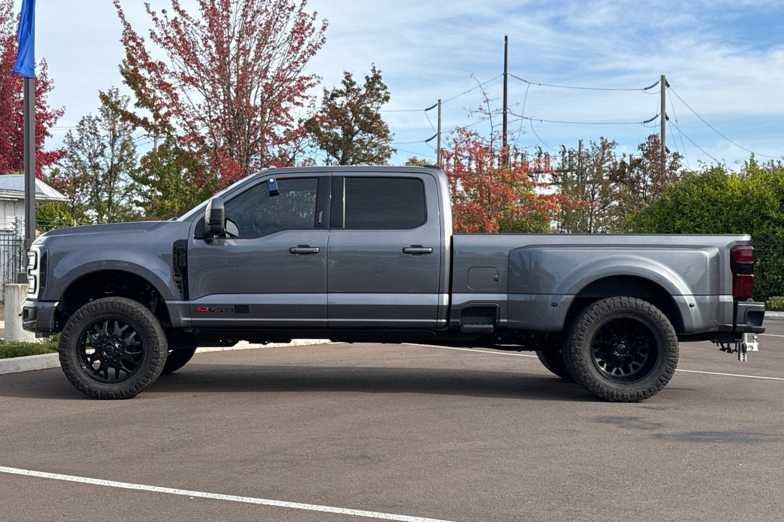 2023 Ford Super Duty F-350SD Lariat