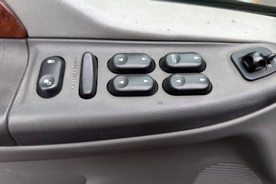 2004 Ford Super Duty F-350 SRW XL